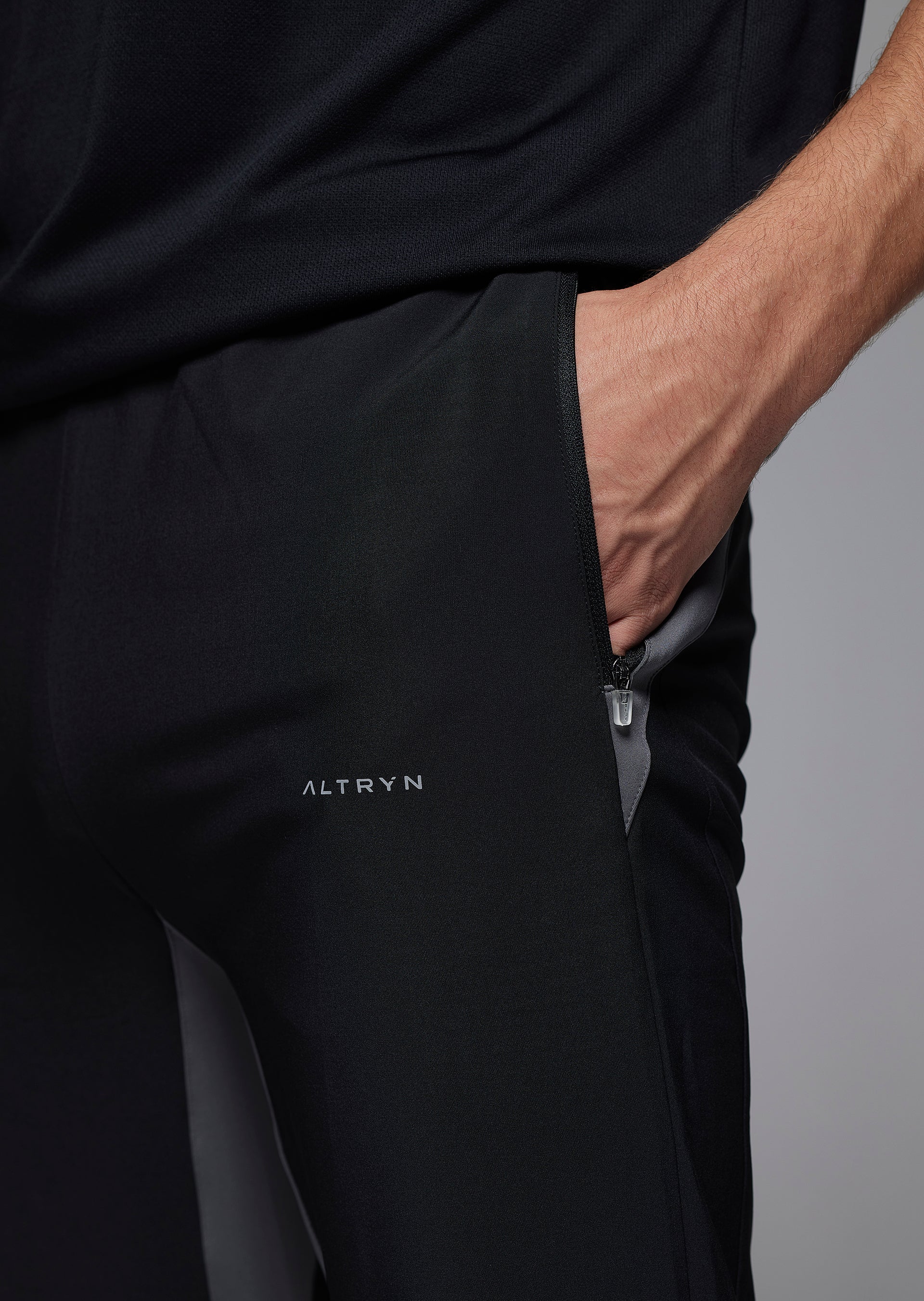 Seatallan Pant - Black / Charcoal